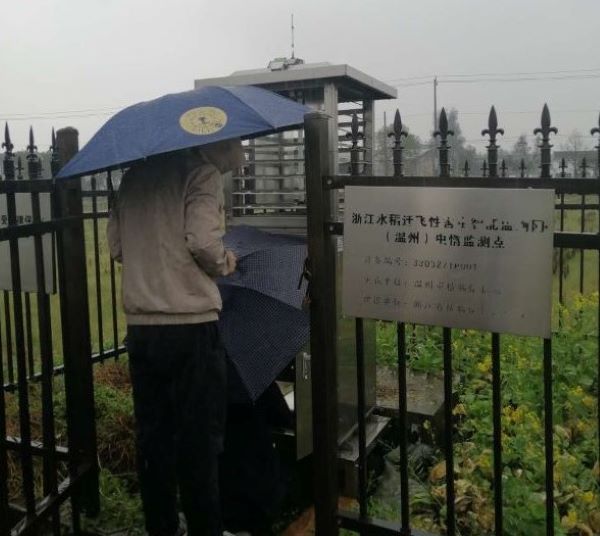 淋漓大雨无阻